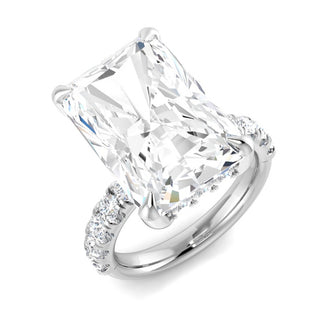 Queen 10 Emerald Diamond Ring